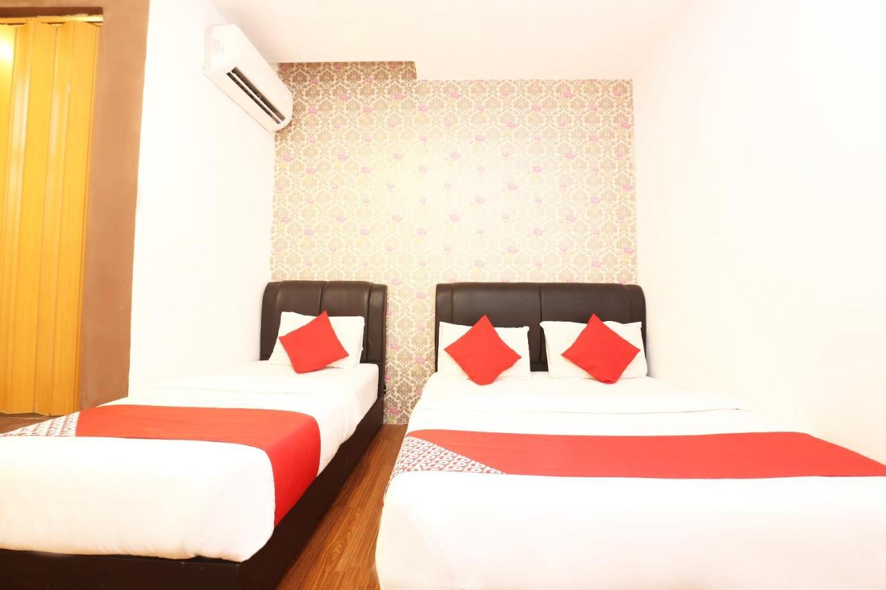 Oyo 717 Mr J Hotel Wakaf Che Yeh 2 Exterior foto